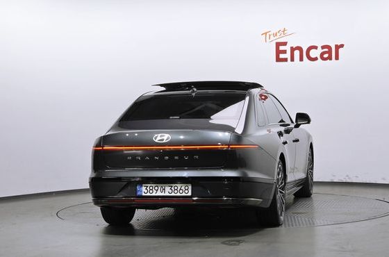 Hyundai Grandeur 3,5 Gasoline 4WD Calligraphy — пробег 30 009 км — фото 4 из 5