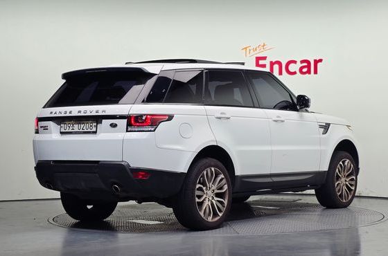 Land Rover Range Rover Sport 3.0 SDV6 HSE Dynamic — пробег 190 306 км — фото 2 из 5