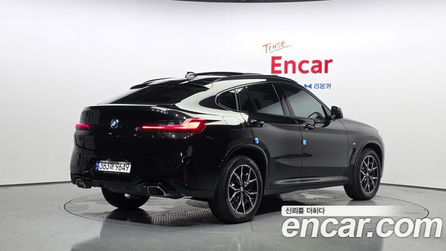 BMW X4 xDrive20i M Sport — пробег 26 856 км — фото 2 из 5