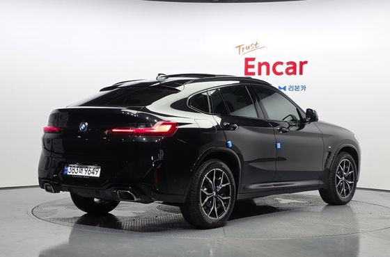 BMW X4 xDrive20i M Sport — пробег 26 856 км — фото 2 из 5