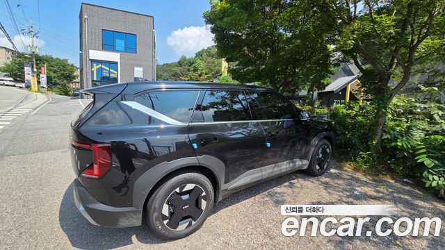 Kia EV5 Long Range 2WD AIr — пробег 5 000 км — фото 2 из 5