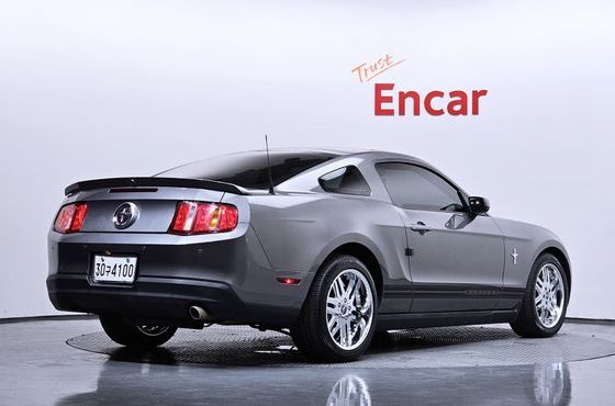 Ford Mustang Coupe — пробег 97 533 км — фото 2 из 5