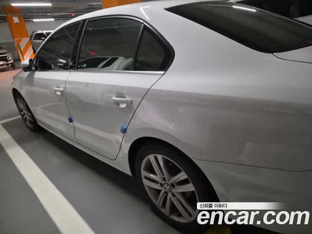 Volkswagen Jetta 2.0 TDI BlueMotion Premium 6th — пробег 145 000 км — фото 2 из 5