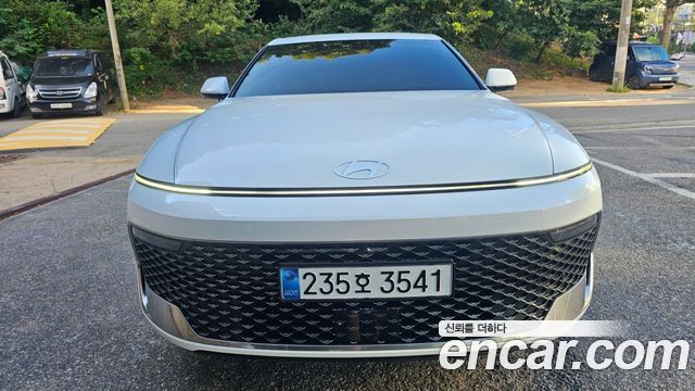 Hyundai Grandeur Exclusvie — пробег 500 км — фото 1 из 5