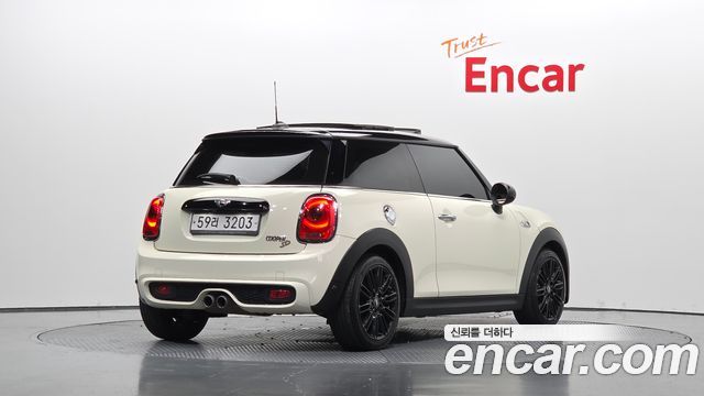 Mini Cooper Standard 3rd — пробег 99 998 км — фото 2 из 5