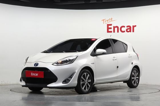 Toyota Prius 1.5 — пробег 51 518 км — фото 1 из 5