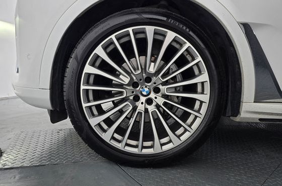 BMW X7 xDrive 40i Design Pure Excellence 6-Seater — пробег 110 225 км — фото 5 из 5
