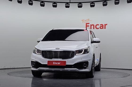 Kia Carnival 9-seater Luxury — пробег 149 930 км — фото 3 из 5