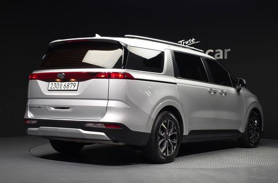 Kia Carnival Diesel 9-Seater Prestige — пробег 135 534 км — фото 2 из 5