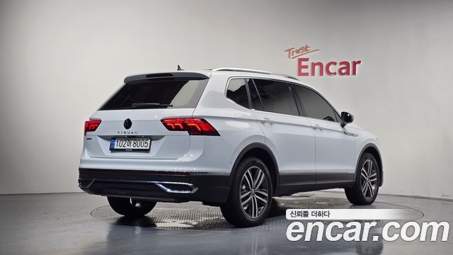 Volkswagen Tiguan 2.0 TSI Prestige — пробег 50 056 км — фото 2 из 5