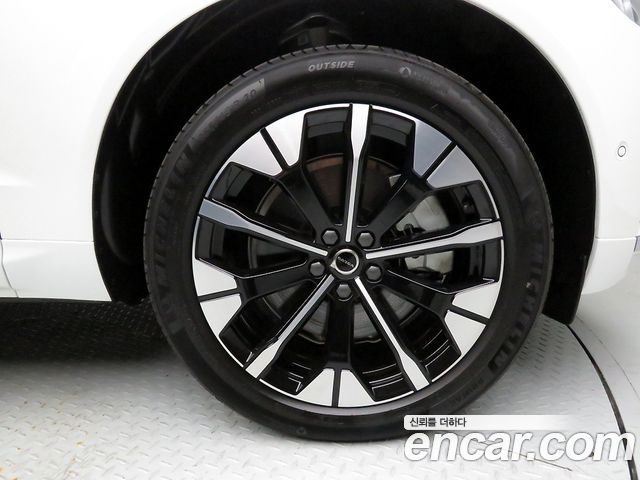 Volvo XC60 T8 Ultra Bright — пробег 1 621 км — фото 5 из 5