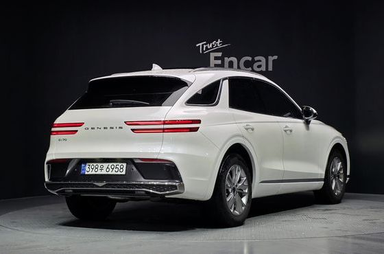 Genesis GV70 2.5T Gasoline 2WD — пробег 16 356 км — фото 2 из 5