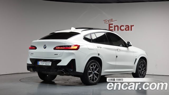 BMW X4 xDrive20i M Sport — пробег 40 869 км — фото 2 из 5