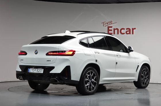 BMW X4 xDrive20i M Sport — пробег 40 869 км — фото 2 из 5