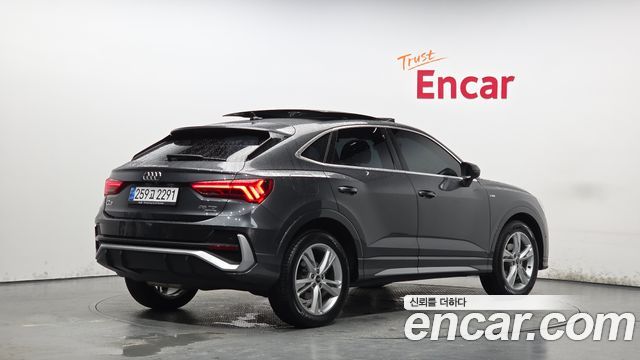 Audi Q3 35 TDI Quattro Premium Sportback — пробег 69 258 км — фото 2 из 5