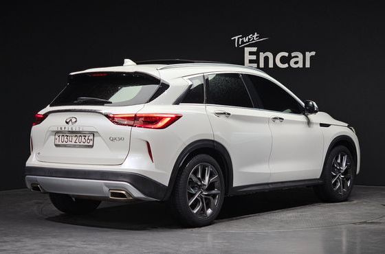 Infiniti QX50 2.0 Sensory AWD — пробег 69 064 км — фото 2 из 5