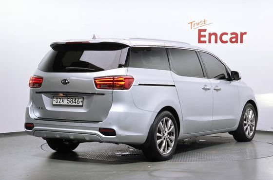 Kia Carnival 9-Seater Noblesse — пробег 128 917 км — фото 2 из 5