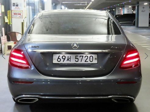 Mercedes-Benz E-Class E300 4MATIC Avnatgarde — пробег 185 813 км — фото 5 из 5