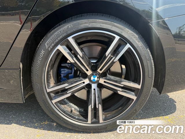 BMW 3-Series 320i M Sport — пробег 9 229 км — фото 5 из 5