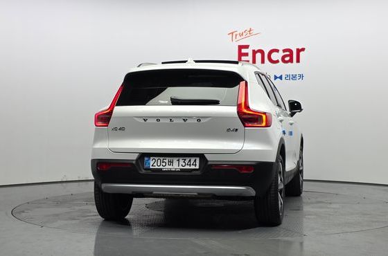 Volvo XC40 B4 Ultra Bright — пробег 20 296 км — фото 4 из 5