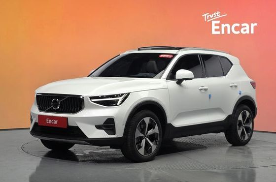 Volvo XC40 B4 Ultra Bright — пробег 20 296 км — фото 1 из 5