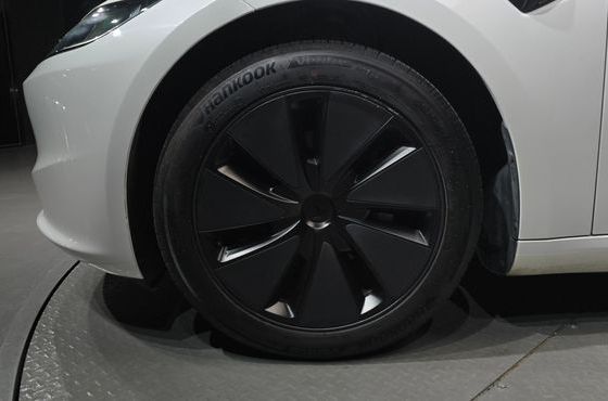 Tesla Model 3 RWD — пробег 12 915 км — фото 5 из 5