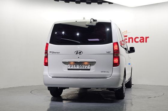Hyundai Starex Van 5-Seater Modern — пробег 106 941 км — фото 4 из 5