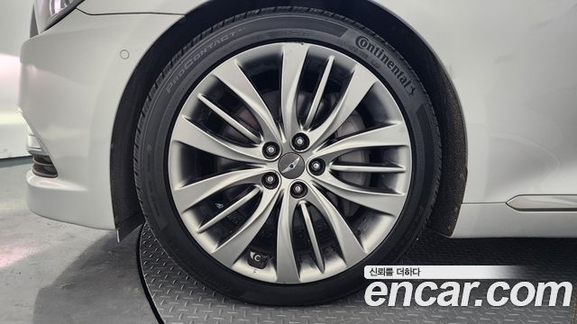 Hyundai Genesis из Кореи Encar
