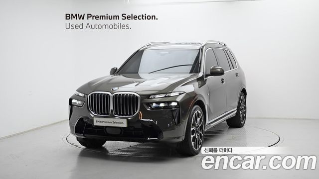 BMW X7 xDrive 40i M Sport 6STR — пробег 4 076 км — фото 1 из 5