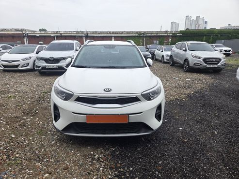 Kia Stonic Diesel 1.6 Deluxe — пробег 242 676 км — фото 2 из 5