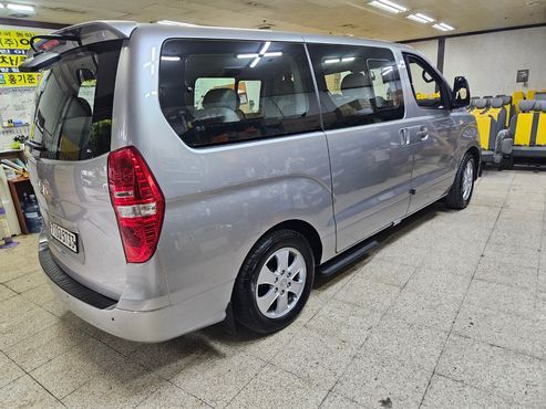 Hyundai Starex Wagon 12-Seater Smart — пробег 90 718 км — фото 4 из 5
