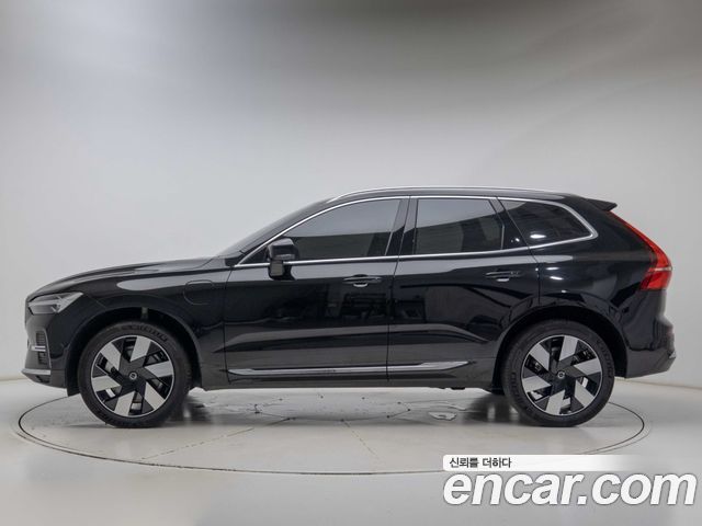 Volvo XC60 T8 Ultra Bright — пробег 7 878 км — фото 3 из 5
