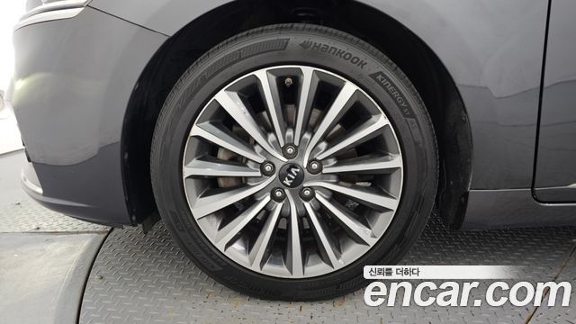 Kia K7 из Кореи Encar