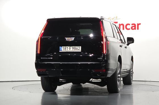 Cadillac Escalade 6.2 Sports Platinum — пробег 89 840 км — фото 4 из 5