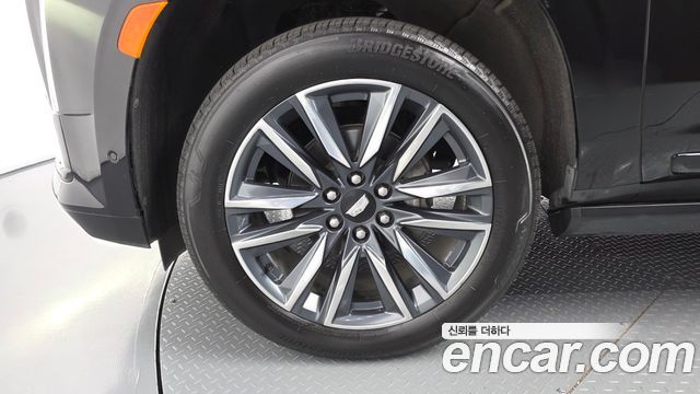 Cadillac Escalade 6.2 Sports Platinum — пробег 89 840 км — фото 5 из 5