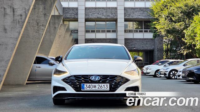 Hyundai Sonata 2.0 Premium Plus — пробег 64 872 км — фото 2 из 5