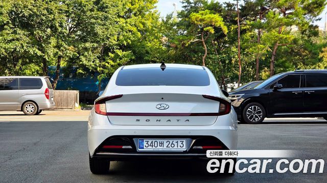 Hyundai Sonata 2.0 Premium Plus — пробег 64 872 км — фото 5 из 5