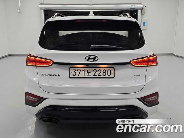Hyundai Santafe Diesel 2,0 4WD Inspiration — пробег 104 497 км — фото 4 из 5