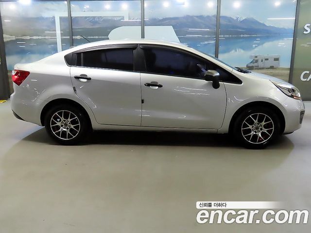 Kia pride 1.4 MPI Sedan Smart — пробег 79 000 км — фото 3 из 5