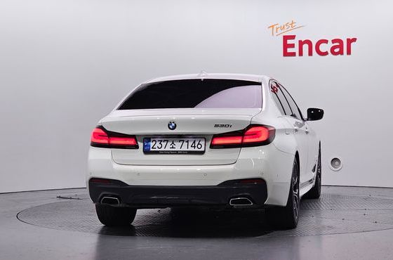 BMW 5-Series 530i M Sport Package — пробег 47 163 км — фото 4 из 5