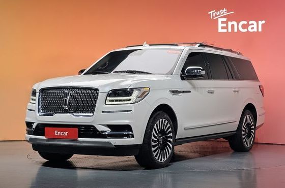 Lincoln Navigator 3.5L Black Label — пробег 116 901 км — фото 1 из 5
