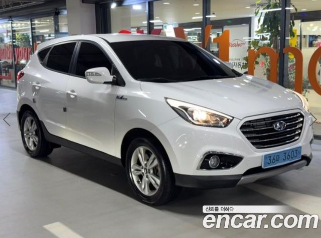 Hyundai Tucson Hydrogen(Fuel Cell) 2WD — пробег 127 006 км — фото 1 из 5