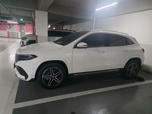 Mercedes-Benz EQA EQA250 AMG Line — пробег 2 500 км — фото 1 из 5