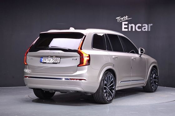 Volvo XC90 B6 Ultra Bright — пробег 1 573 км — фото 2 из 5