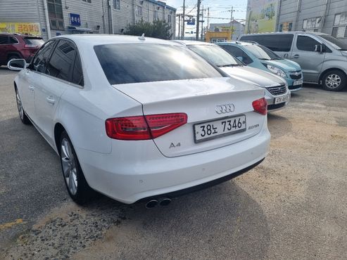 Audi A4 2.0 TDI B8 — пробег 130 000 км — фото 5 из 5