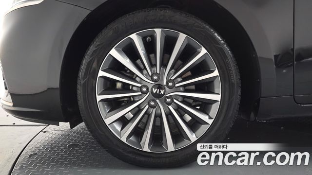 Kia K7 из Кореи Encar