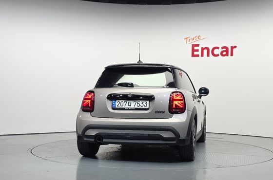 Mini Cooper Gen Z Edition 3rd — пробег 22 210 км — фото 4 из 5