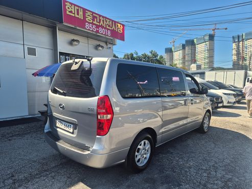 Hyundai Starex 5-Seater VAN CVX Luxury — пробег 146 857 км — фото 4 из 5
