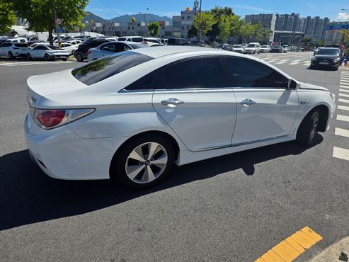 Hyundai Sonata 2.0 Premier — пробег 164 067 км — фото 3 из 5
