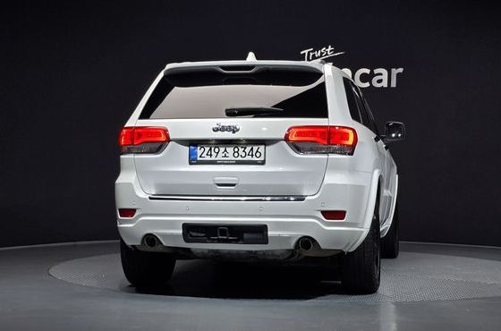 Jeep Cherokee 3.0 Diesel Overland WK2 — пробег 104 107 км — фото 4 из 5